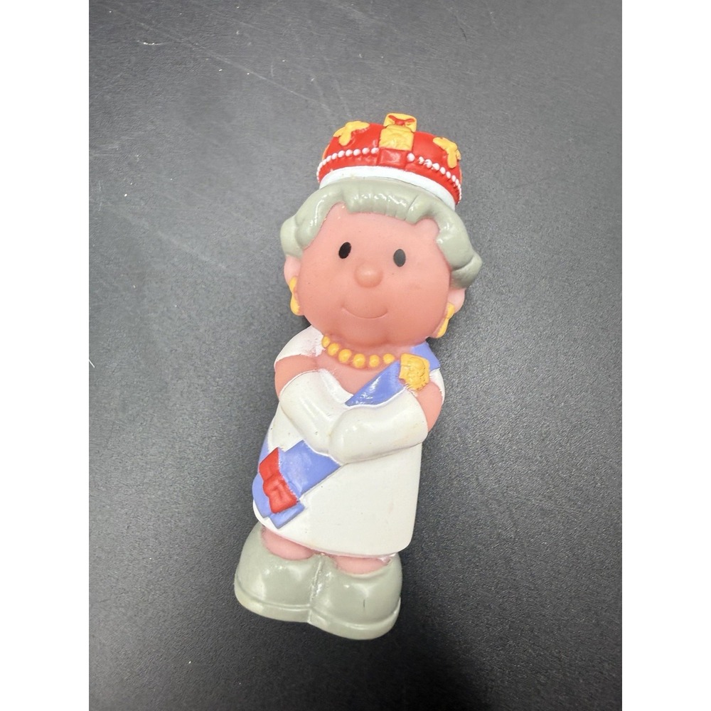 ELC Happyland Her Majesty Queen Elizabeth II • Diamond Jubilee Corgi Cake Set 👑
